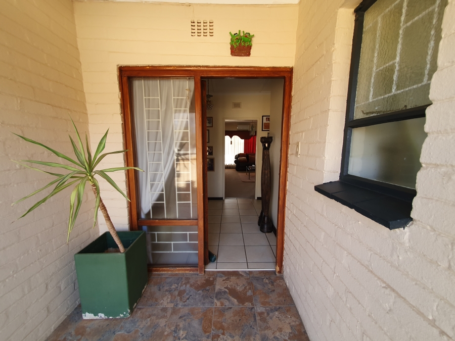 4 Bedroom Property for Sale in Flamingo Park Free State